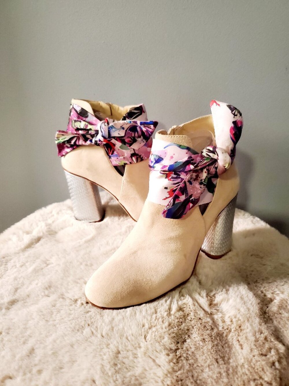 Valentina Rangoni Firenze Italian Leather Ankle Boots 7M Scarf Bow Heel Bootie